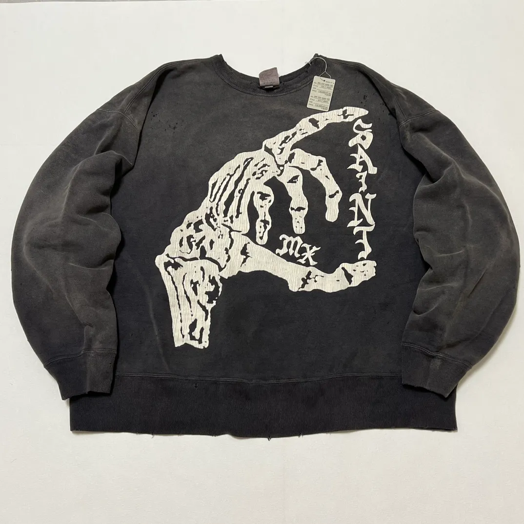 SAINT M×××××× BONE SAINT CREW SWT/BLK Bone SAINT destruction sweatshirt, washed black S-XL Assute dyeing, genuine whole garment sprayed with horse-hair fading process, collar/cuffs frayed in many places, front and rear panels/sleeves super complex fraying, heavy washing and water distressing, correct fruit mark/angel mark